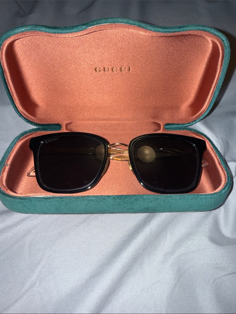 Gucci Gold-Tone Temple Sunglasses